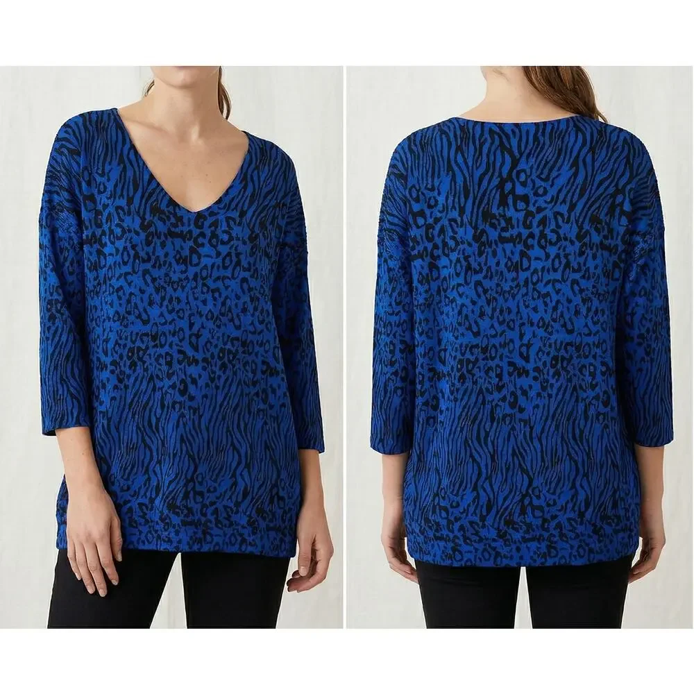 Dana Buchman XL Blue Black Leopard Print 3/4 Sleeve V Neck Acrylic Sweater